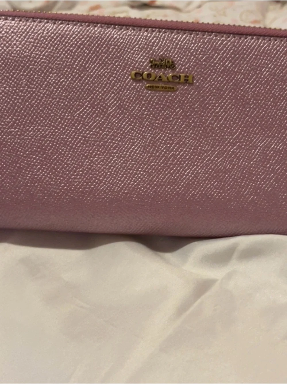 Coach Metallic Tulip Pink Long Zip Around Wallet 👛🌷💞👛🌷💞